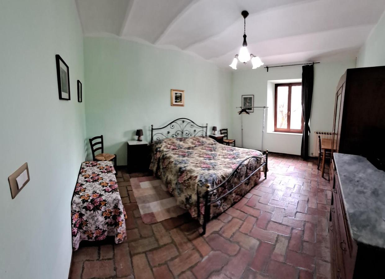 San Lorenzo Cerreto dʼEsi Buitenkant foto